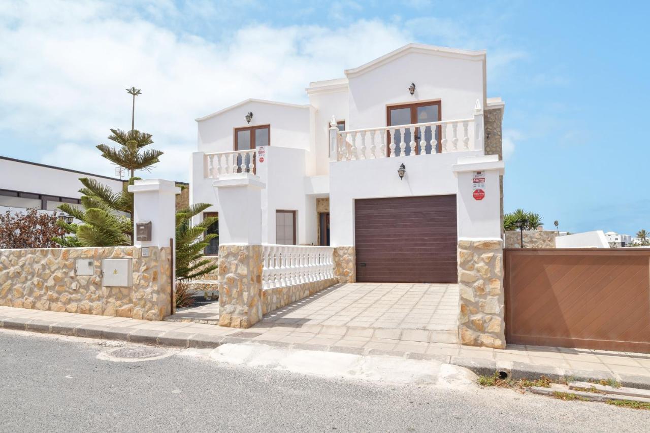 Villa Maria Tinajo Exterior photo